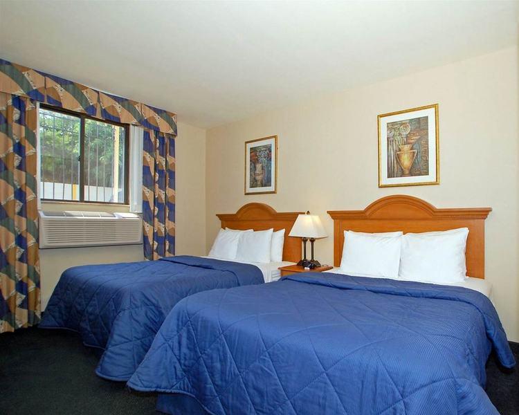Comfort Inn Jfk Airport New York Buitenkant foto